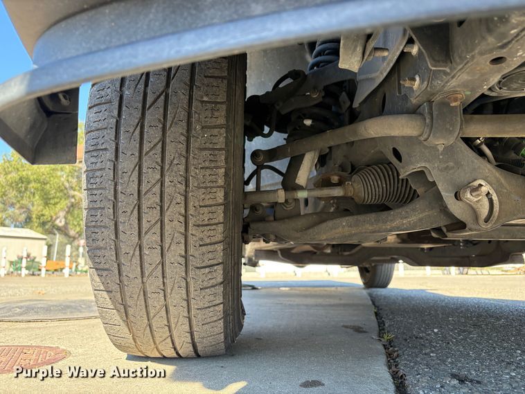 image for item EC8198 2008 Chevrolet Colorado Crew Cab pickup truck