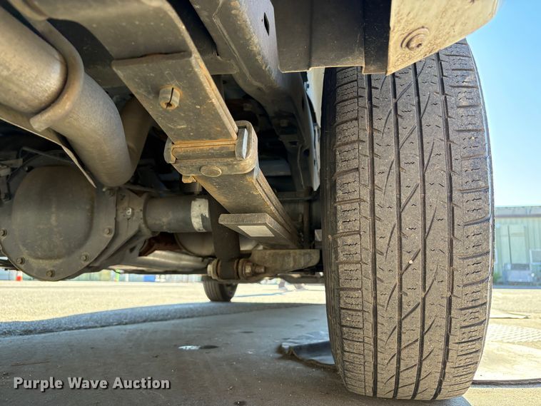 image for item EC8198 2008 Chevrolet Colorado Crew Cab pickup truck