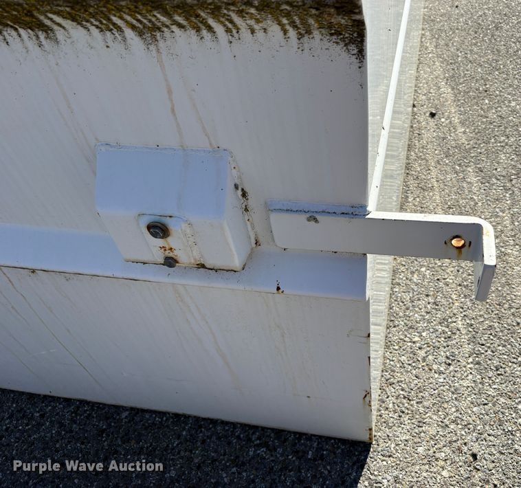 image for item EC8199 Truck topper