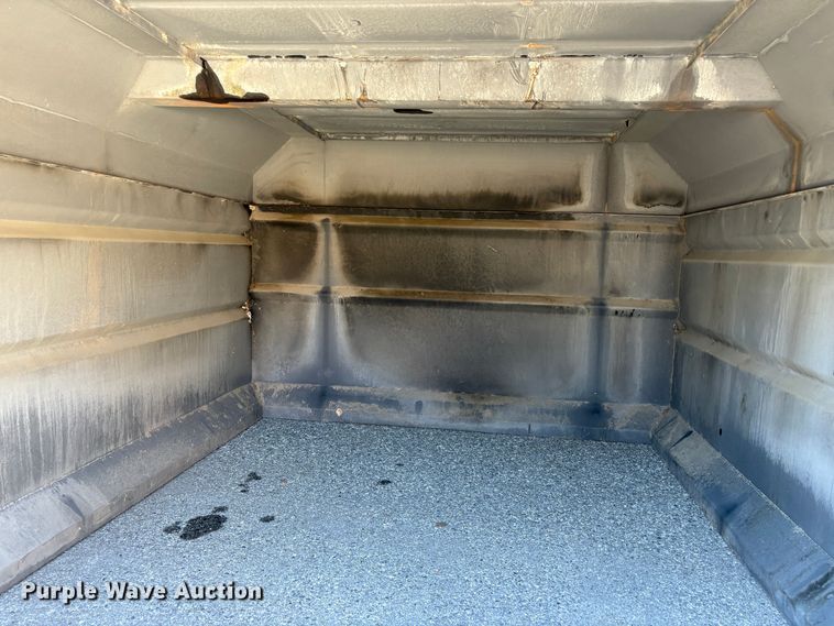 image for item EC8199 Truck topper