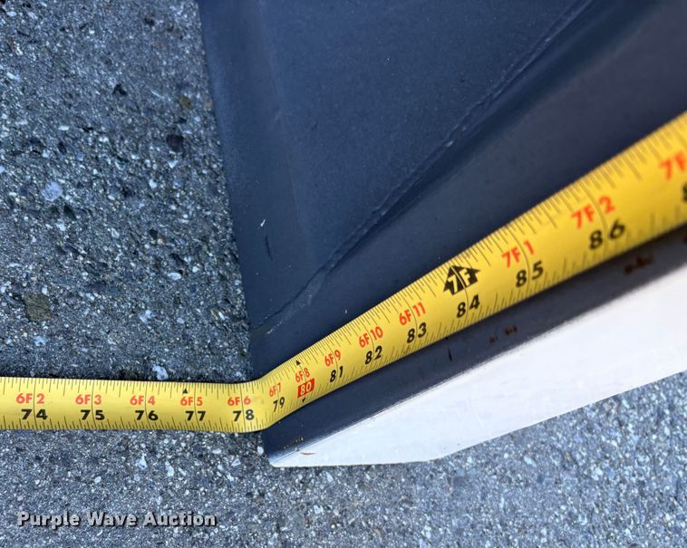 image for item EC8199 Truck topper