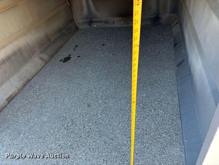 image for item EC8199 Truck topper