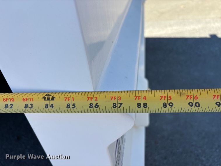 image for item EC8199 Truck topper