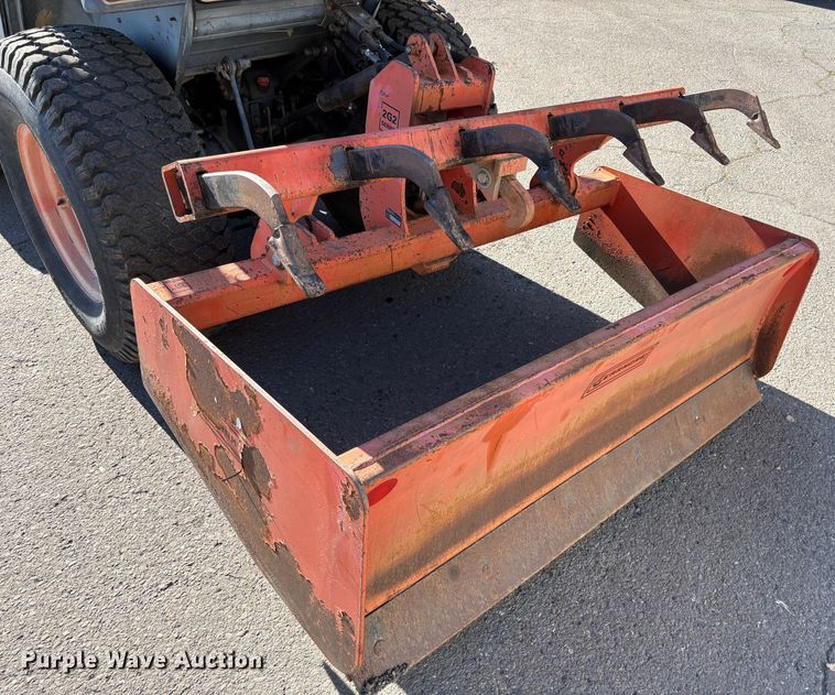 image for item EC8200 Kubota L4200 tractor