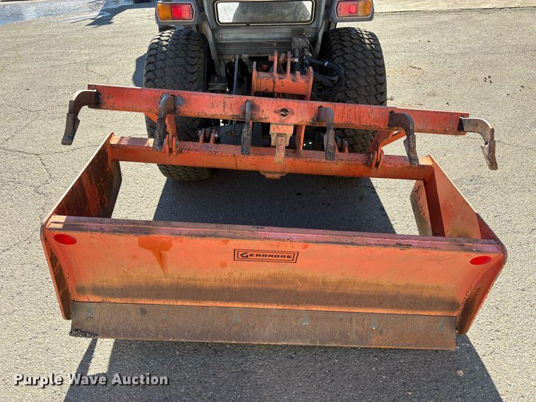image for item EC8200 Kubota L4200 tractor