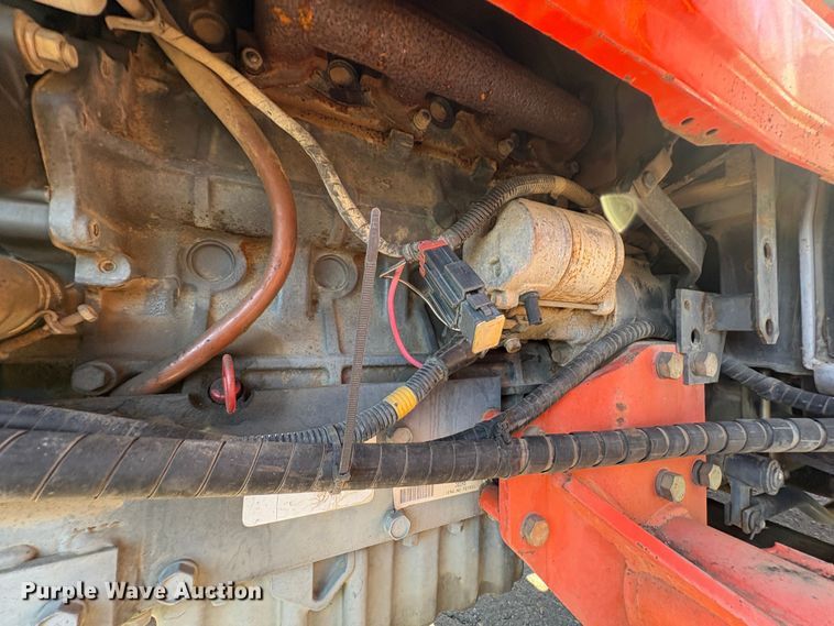 image for item EC8200 Kubota L4200 tractor