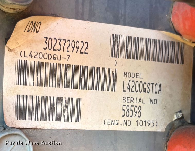 image for item EC8200 Kubota L4200 tractor