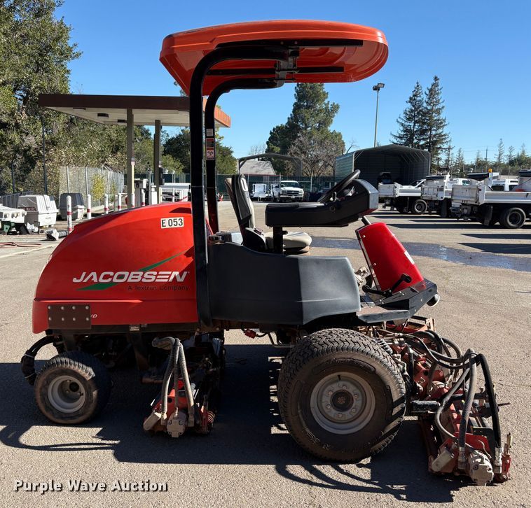 image for item EC8201 Jacobsen LF570 reel mower