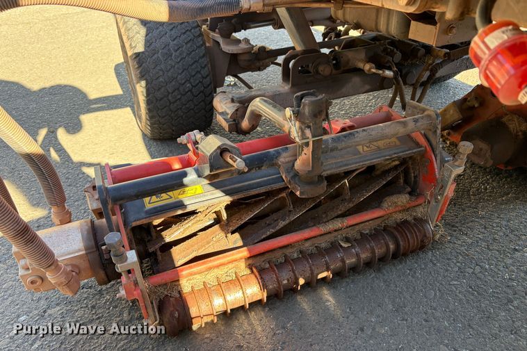 image for item EC8201 Jacobsen LF570 reel mower