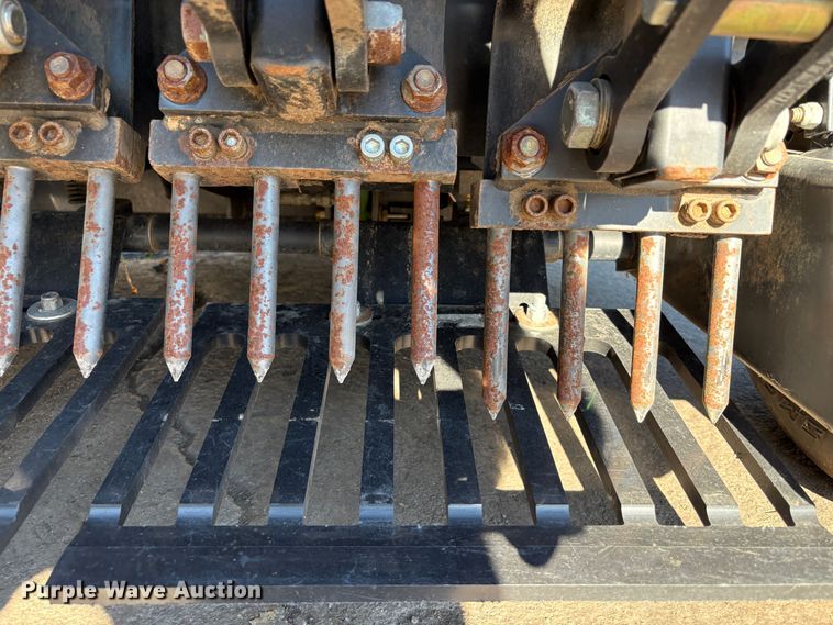 image for item EC8203 2014 John Deere 800 aerator