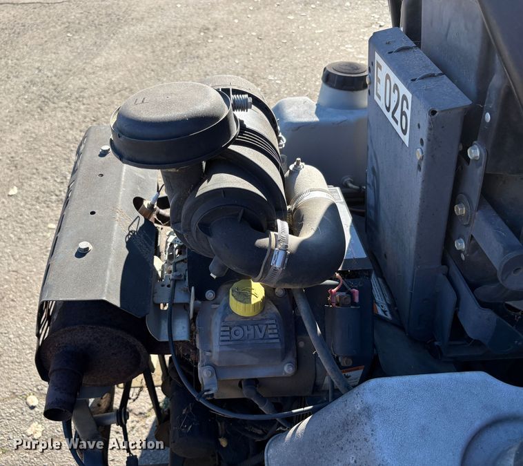 image for item EC8204 Exmark Lazer Z ZTR lawn mower