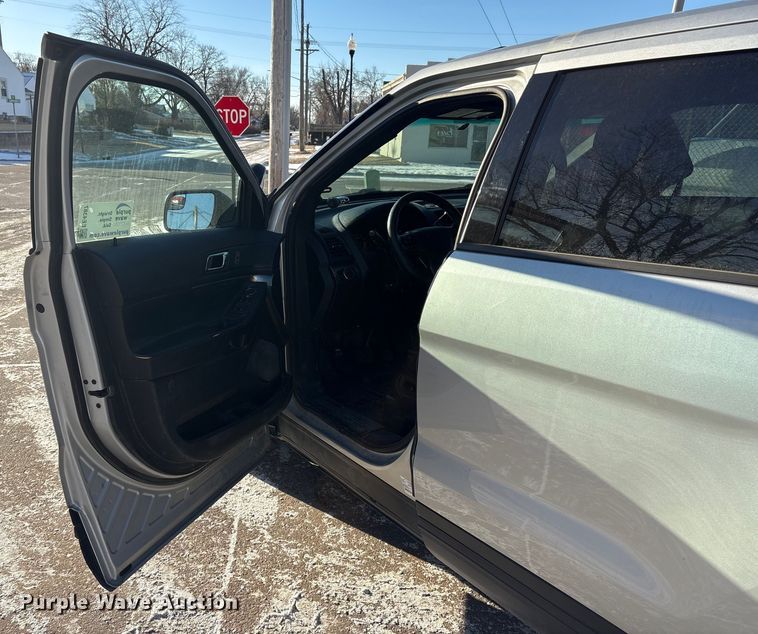 image for item EE4387 2016 Ford Explorer Police Interceptor SUV