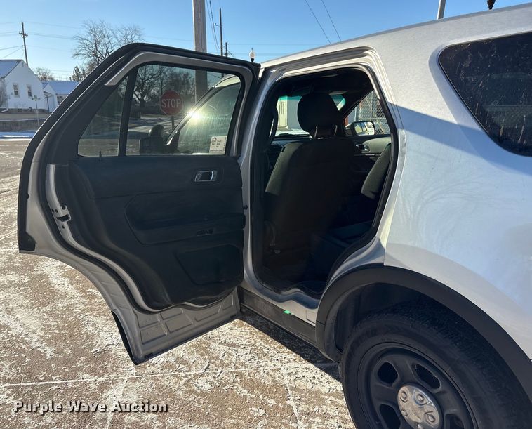 image for item EE4387 2016 Ford Explorer Police Interceptor SUV