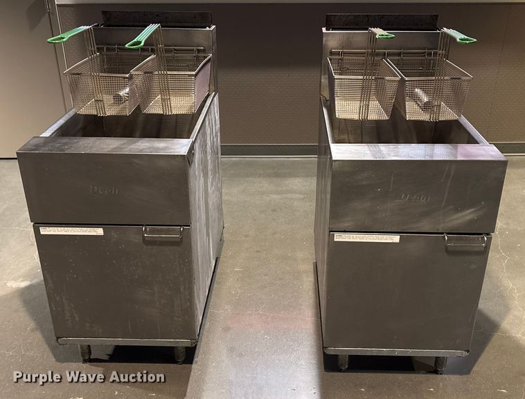 image for item EI5692 (2) Dean SR162GN fryers