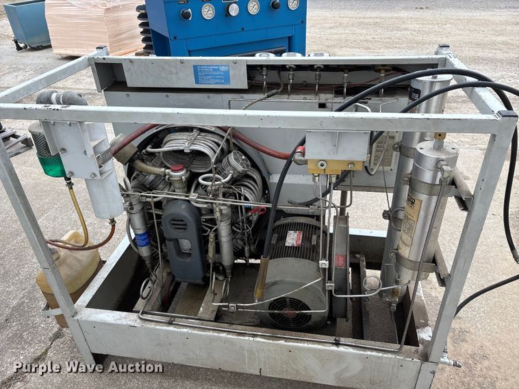 image for item EJ7782 Bauer life support compressor 