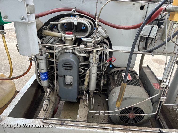 image for item EJ7782 Bauer life support compressor 