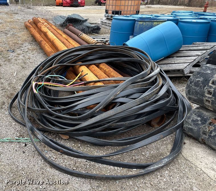 image for item EJ7784 Submersible pump and well casing