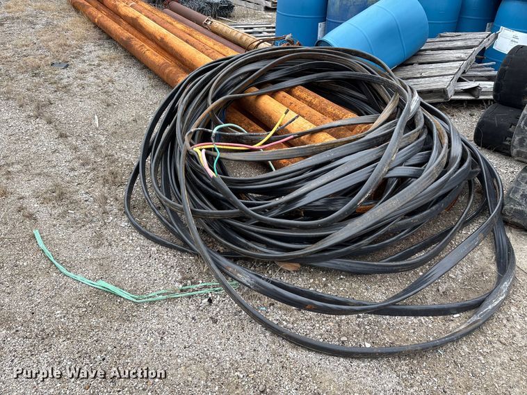 image for item EJ7784 Submersible pump and well casing