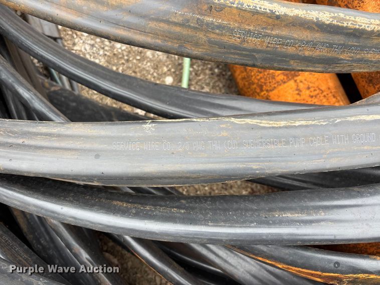 image for item EJ7784 Submersible pump and well casing