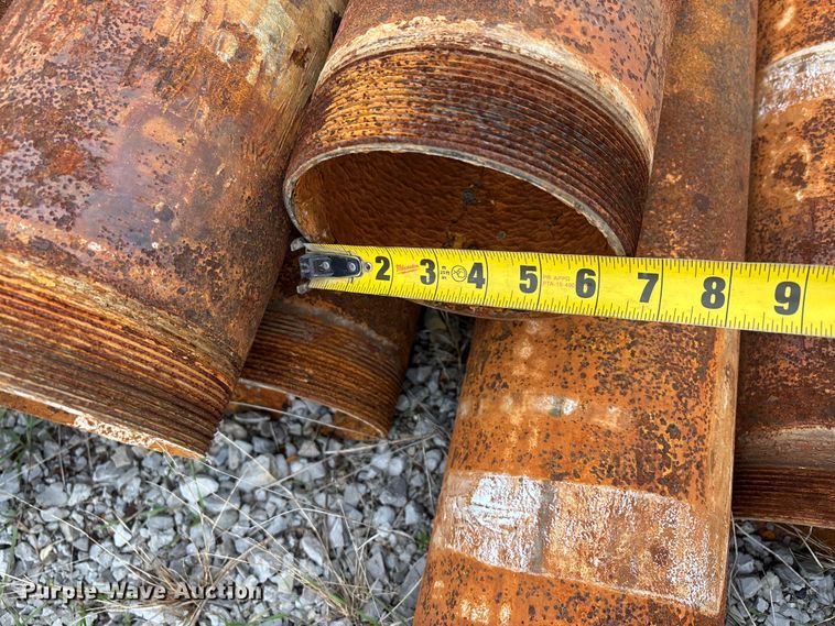 image for item EJ7784 Submersible pump and well casing