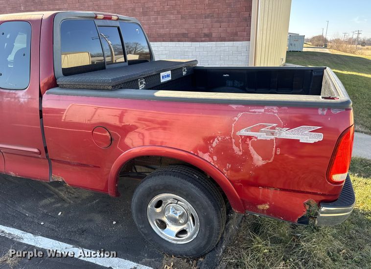 image for item EN0837 2000 Ford F150 Ext. Cab pickup truck