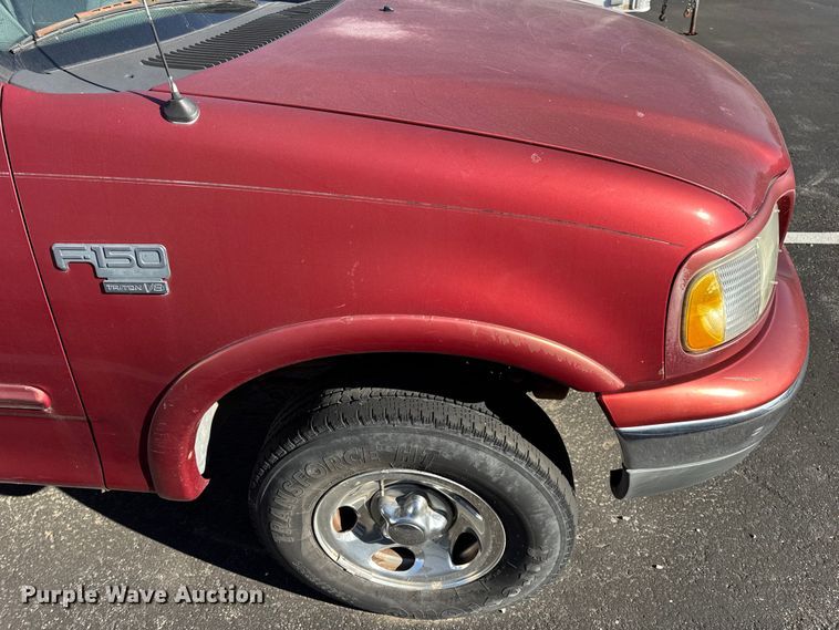 image for item EN0837 2000 Ford F150 Ext. Cab pickup truck