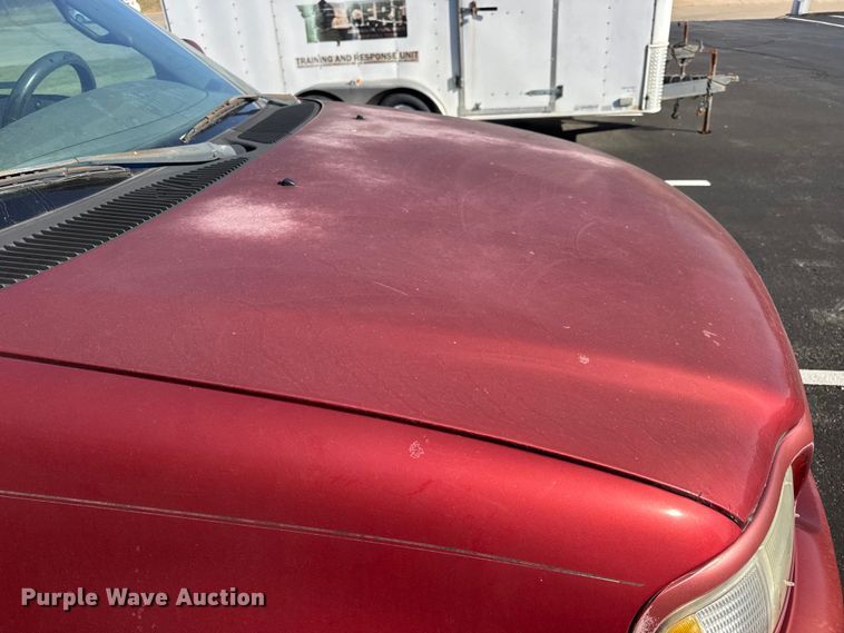 image for item EN0837 2000 Ford F150 Ext. Cab pickup truck