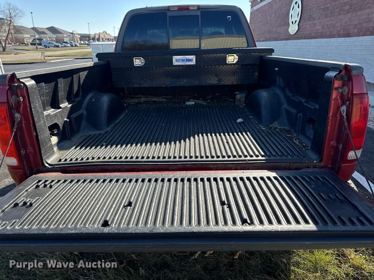 image for item EN0837 2000 Ford F150 Ext. Cab pickup truck