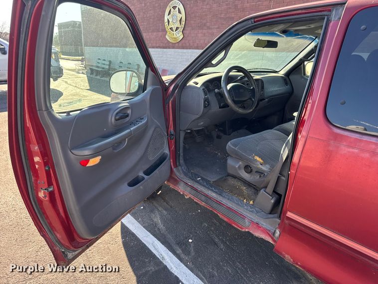 image for item EN0837 2000 Ford F150 Ext. Cab pickup truck