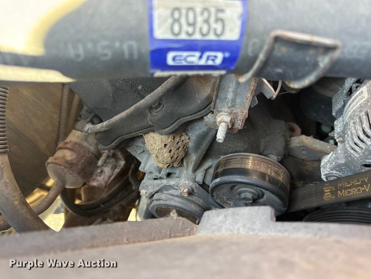 image for item EN0837 2000 Ford F150 Ext. Cab pickup truck