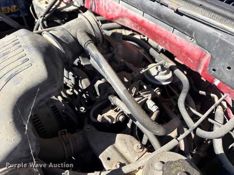 image for item EN0837 2000 Ford F150 Ext. Cab pickup truck