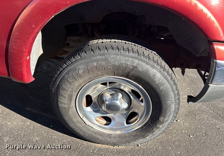 image for item EN0837 2000 Ford F150 Ext. Cab pickup truck