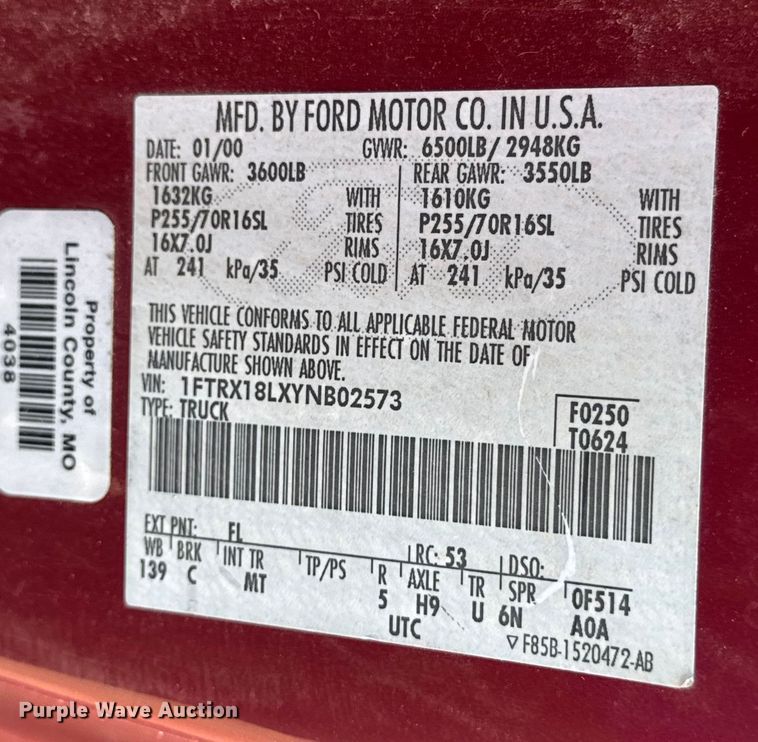 image for item EN0837 2000 Ford F150 Ext. Cab pickup truck