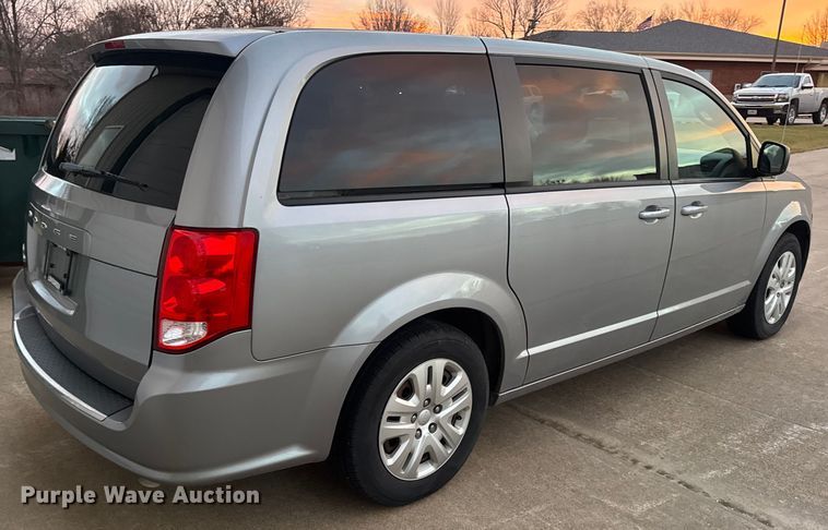 image for item EN0873 2018 Dodge Grand Caravan van