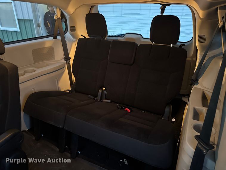 image for item EN0873 2018 Dodge Grand Caravan van