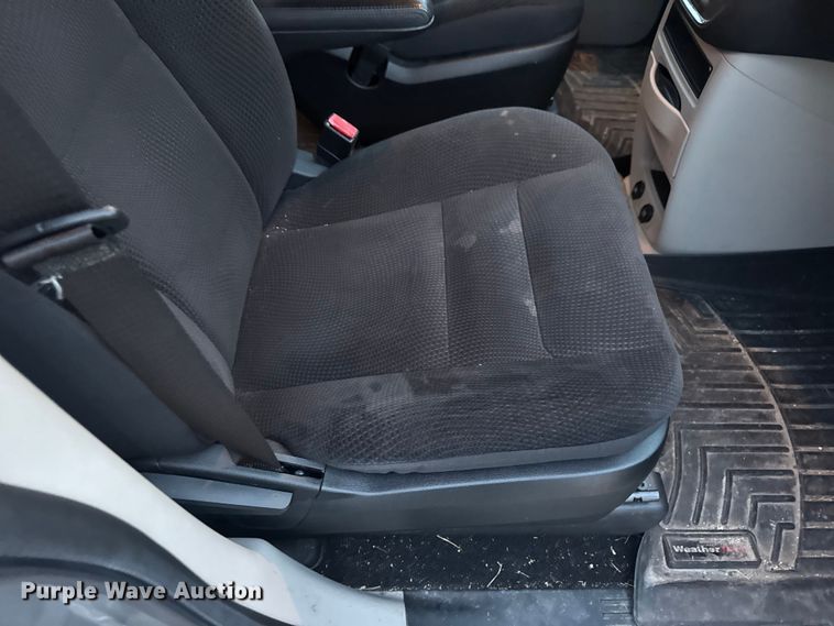 image for item EN0873 2018 Dodge Grand Caravan van