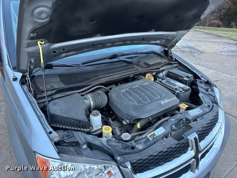 image for item EN0873 2018 Dodge Grand Caravan van