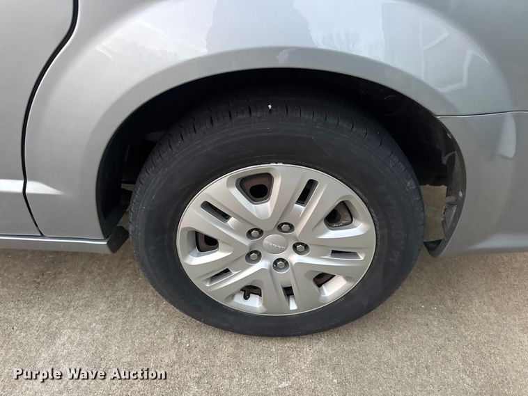 image for item EN0873 2018 Dodge Grand Caravan van