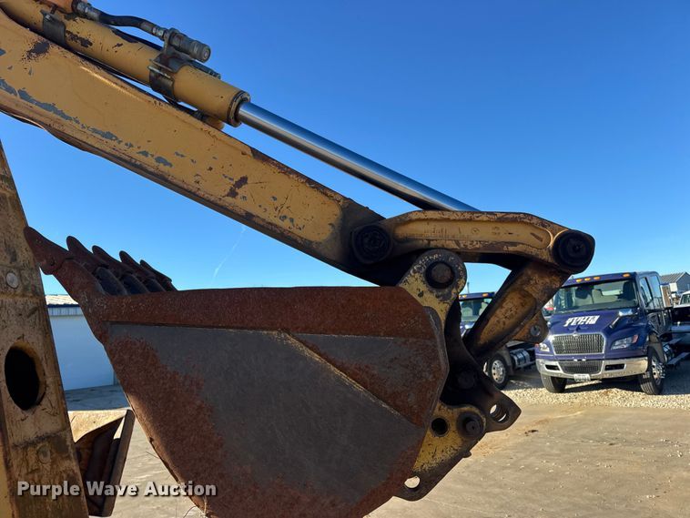 image for item EN0883 1999 Case 580 Super L Series 2 backhoe