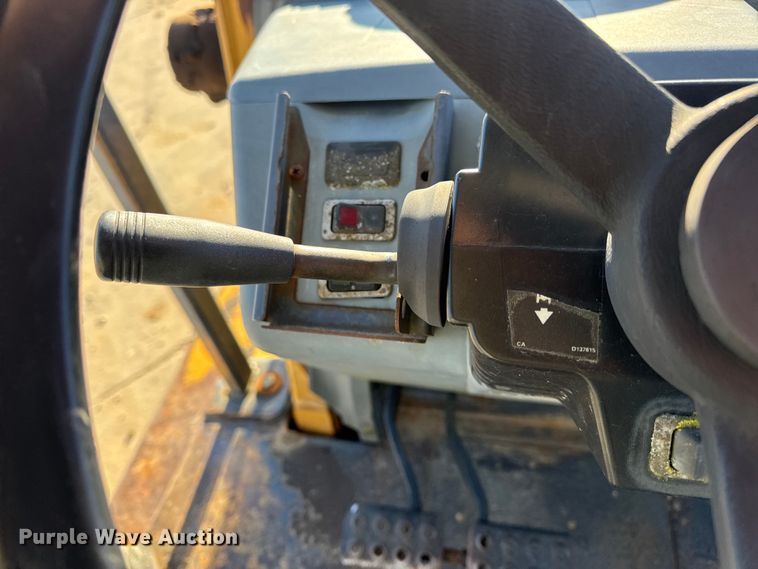 image for item EN0883 1999 Case 580 Super L Series 2 backhoe