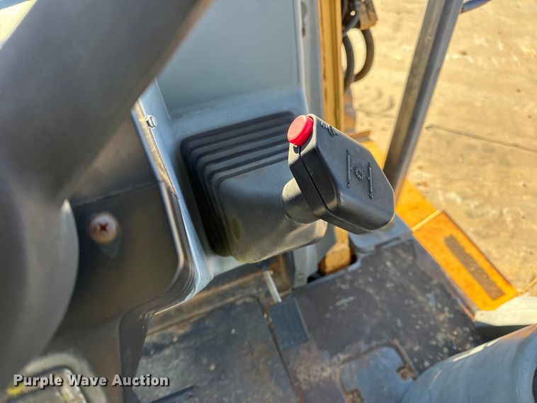 image for item EN0883 1999 Case 580 Super L Series 2 backhoe