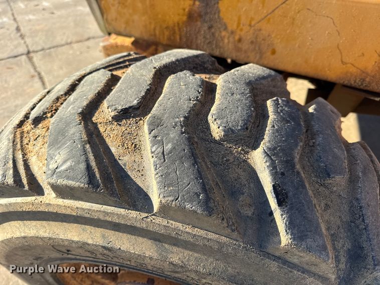 image for item EN0883 1999 Case 580 Super L Series 2 backhoe