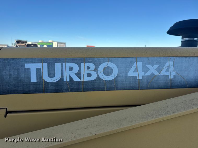 image for item EN0884 1999 John Deere 310SE backhoe