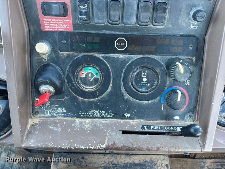 image for item EN0884 1999 John Deere 310SE backhoe