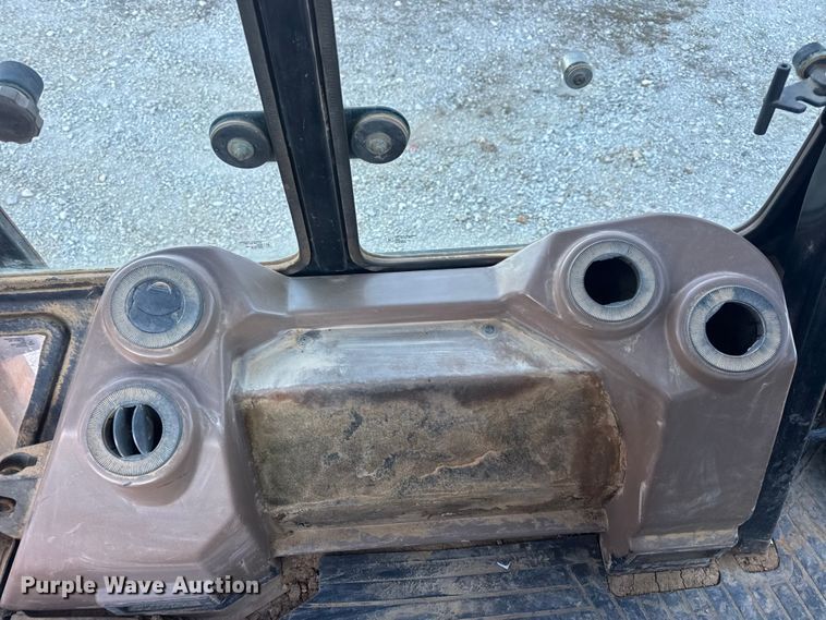 image for item EN0884 1999 John Deere 310SE backhoe