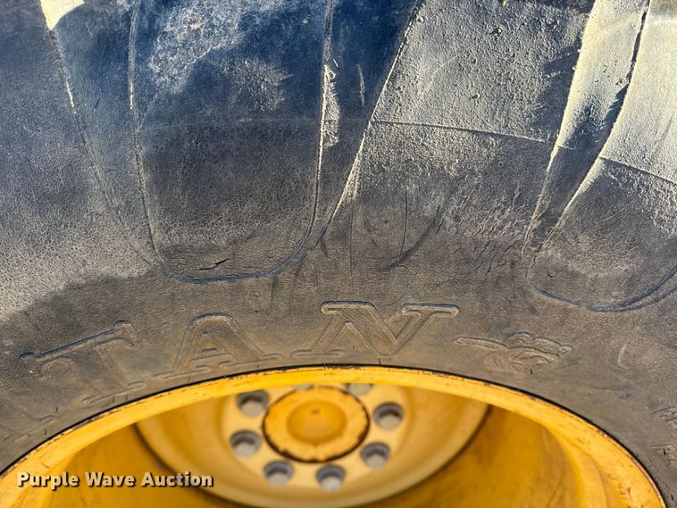 image for item EN0884 1999 John Deere 310SE backhoe