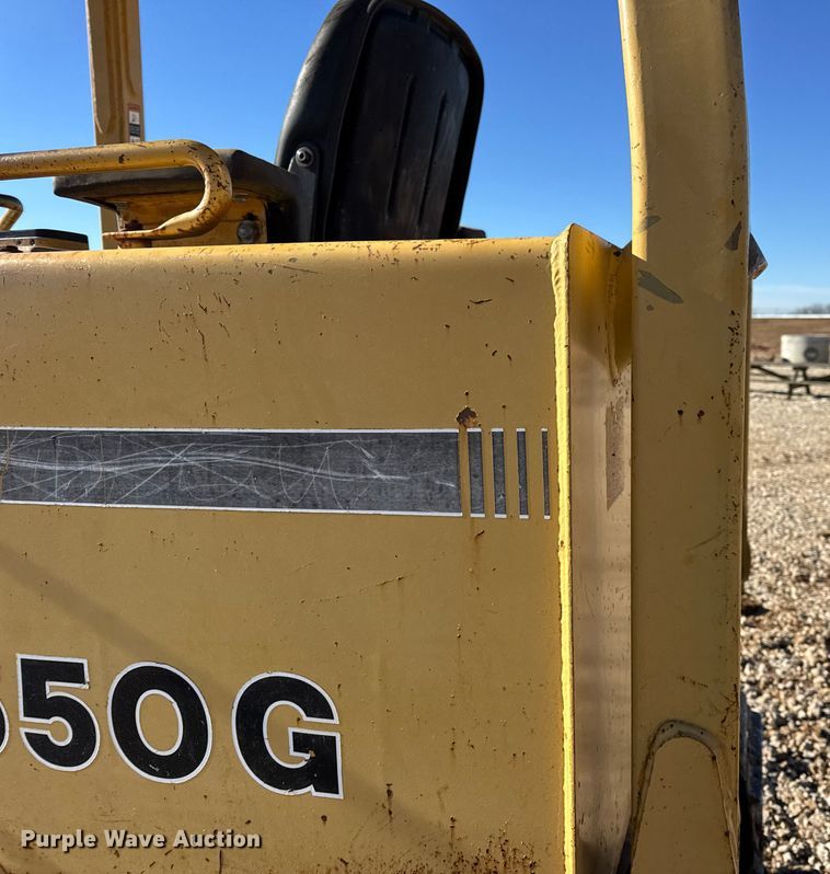 image for item EN0885 1989 John Deere 550G dozer