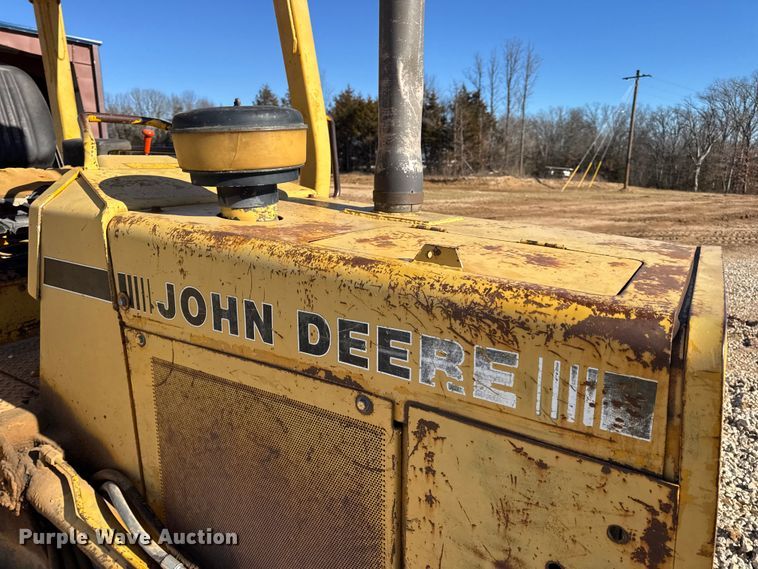 image for item EN0885 1989 John Deere 550G dozer