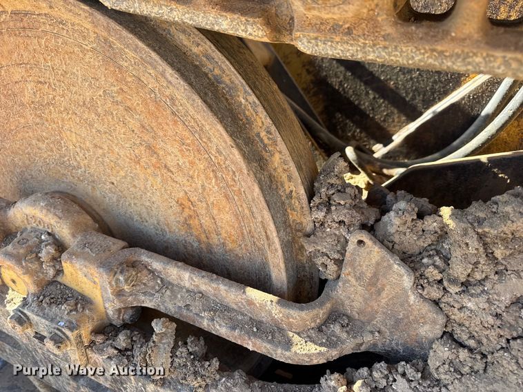 image for item EN0885 1989 John Deere 550G dozer