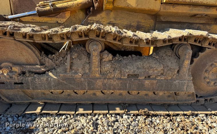 image for item EN0885 1989 John Deere 550G dozer